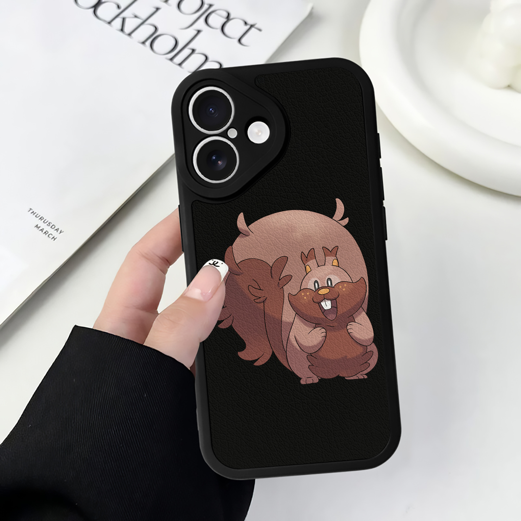 （画像用） ポケットモンスター Pokémon 【iPhone 16シリーズ対応】シリコンスマホケース（レザー調） 材質：シリコン